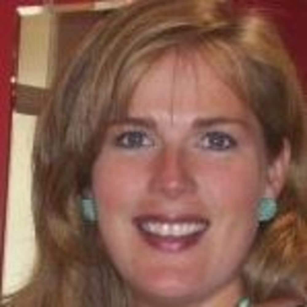 Meet your Posher, Caitlyn